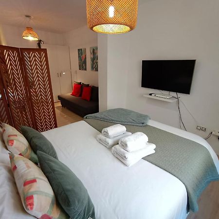 Monisimo Apartamento En Centro Historico De Malaga Con Parking Apartman Kültér fotó